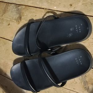 Womens sandalls